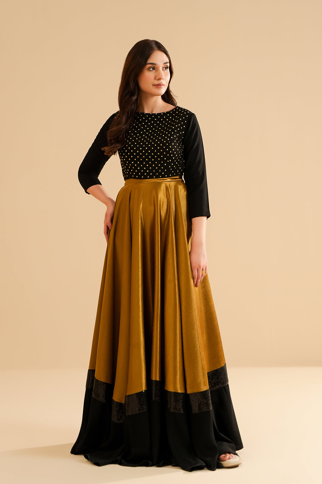 Isagai Crop Top & Skirt