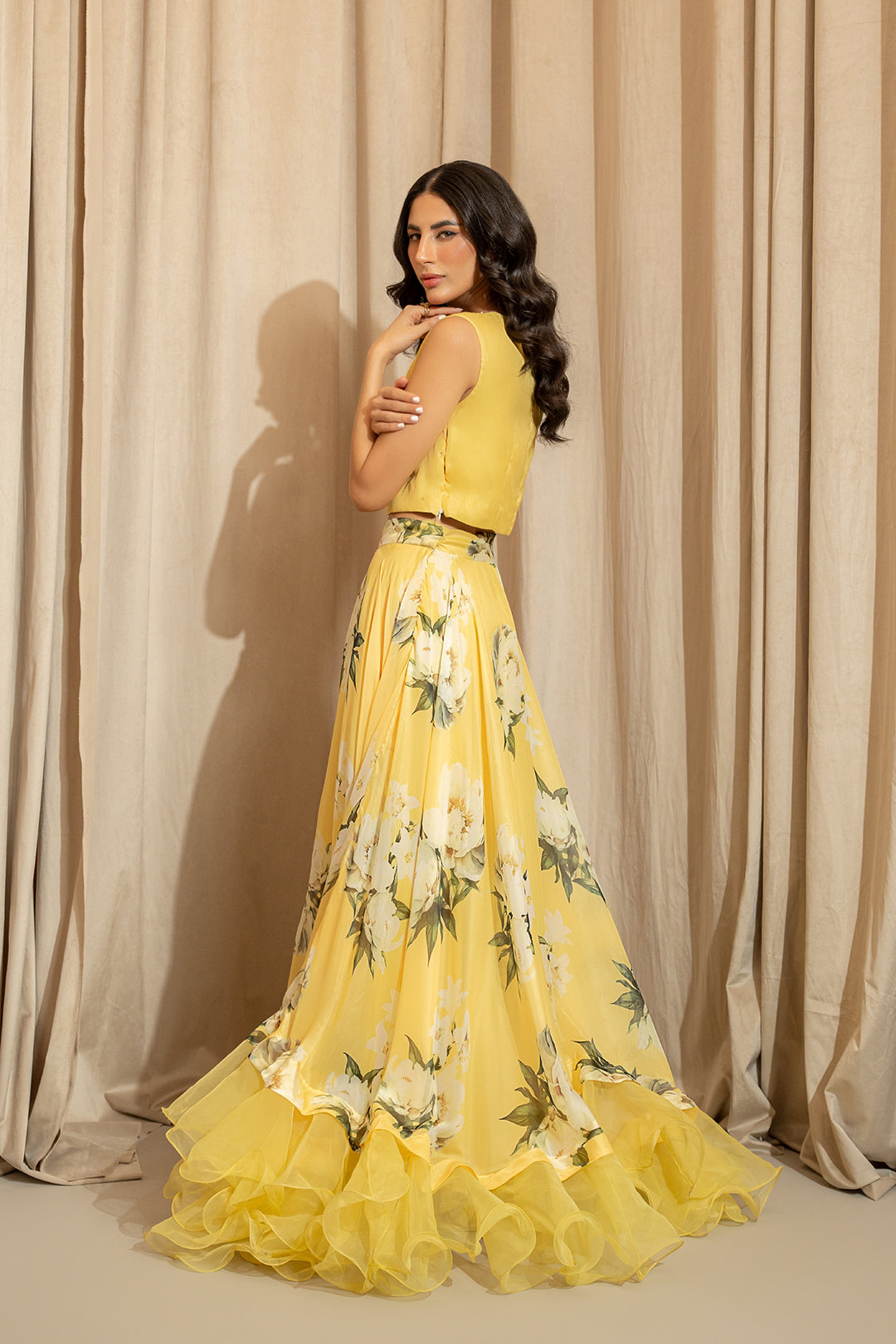 Daenar Crop Top & Skirt (Sleeveless)