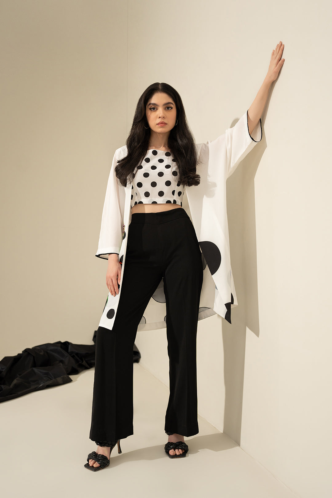 Naur Crop Top (Sleeveless)