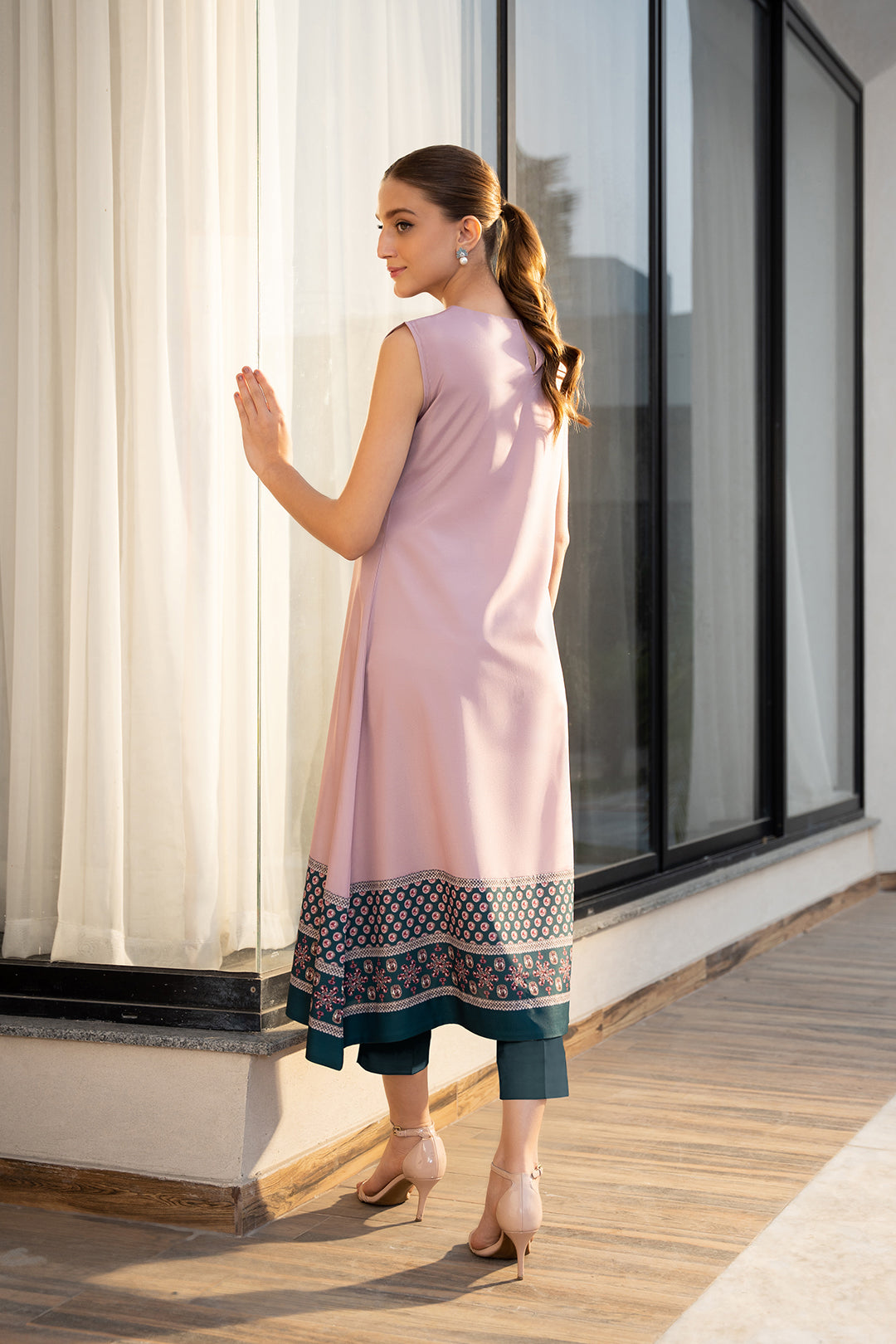 Wasal Dress (Sleeveless)