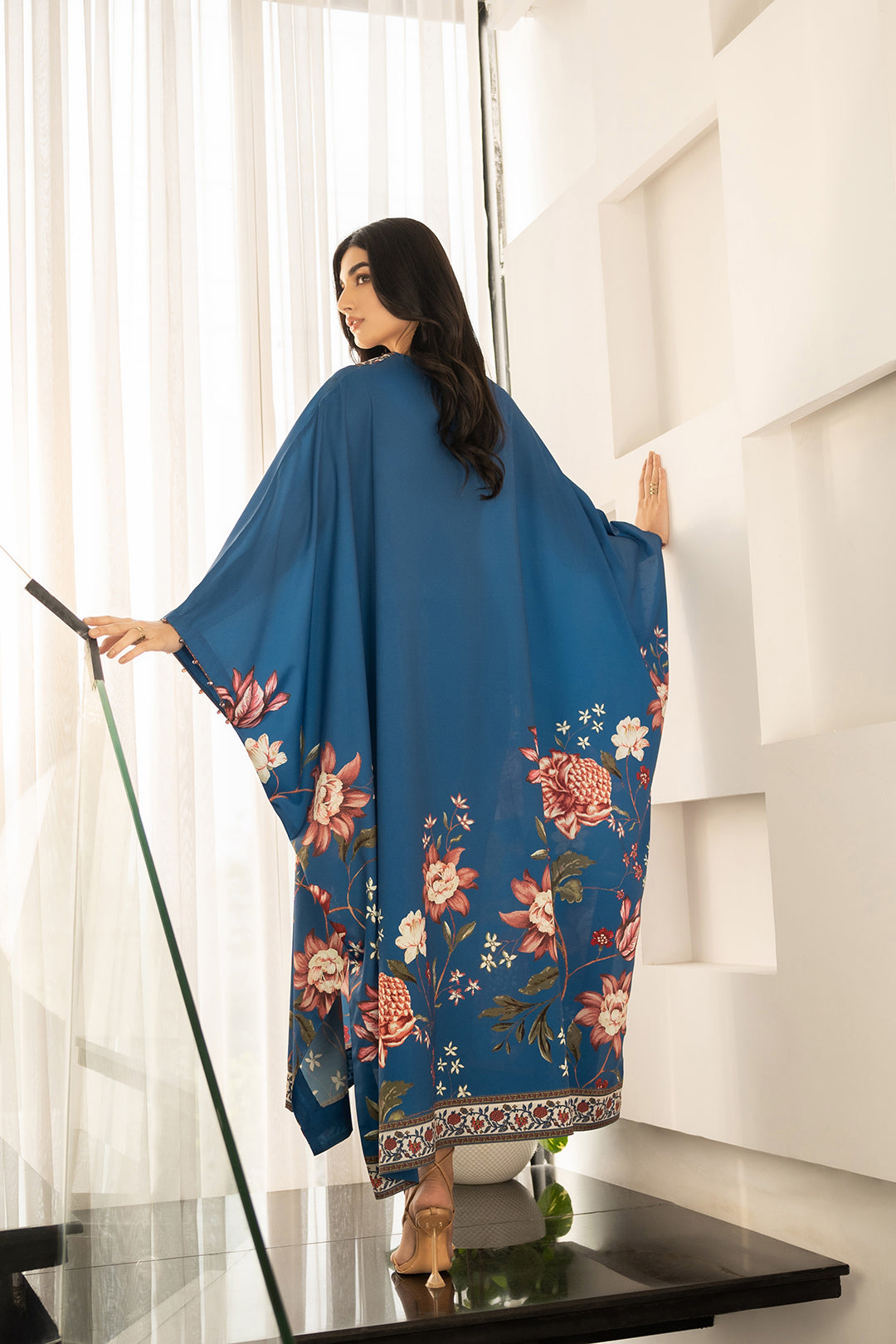 Minawah Kaftan