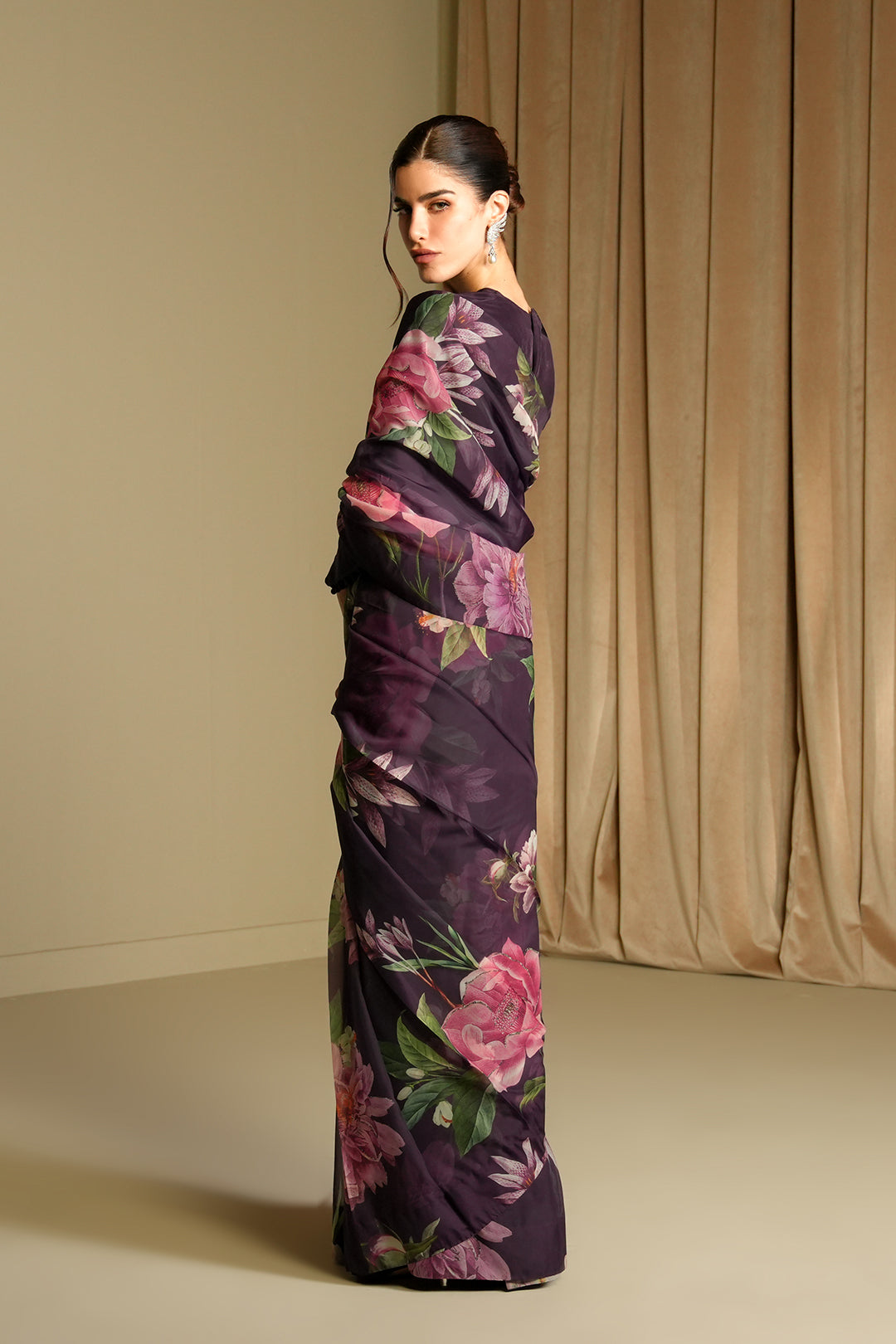 Aleina Crop top & Saree (2Pc)