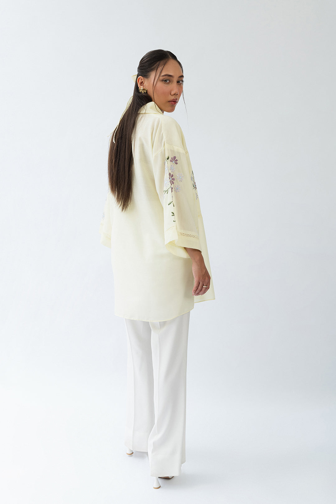 Husat Button Down