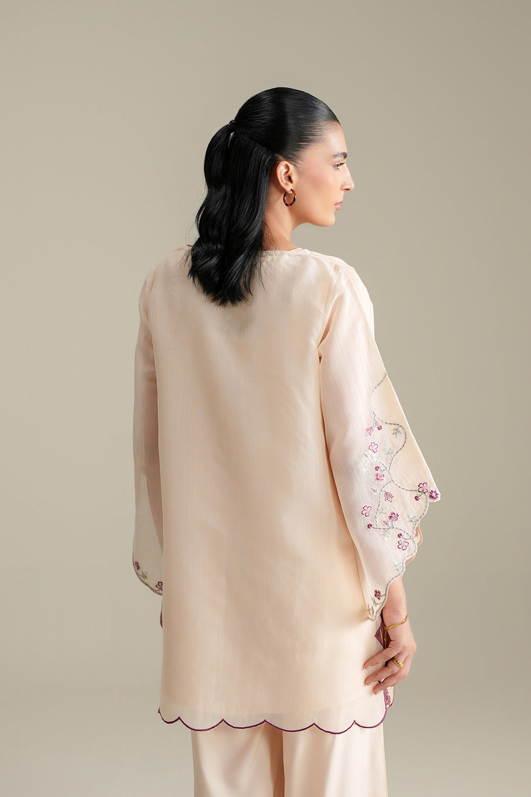 Liyana Top