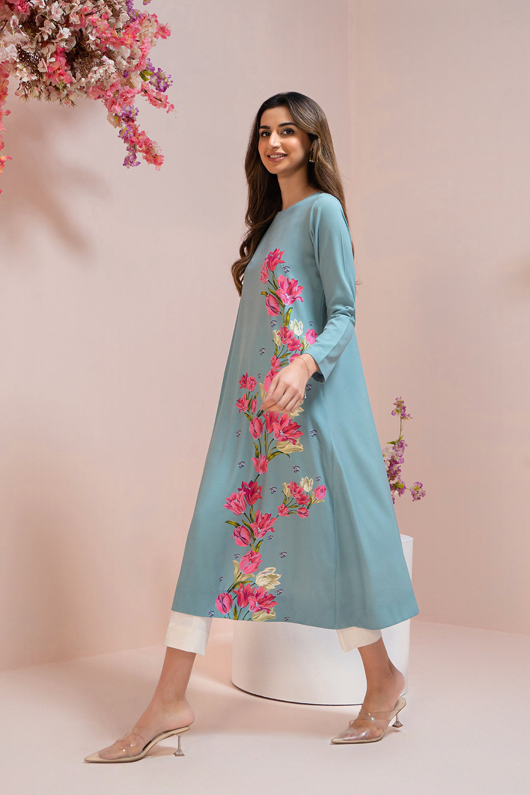 Qesil Dress