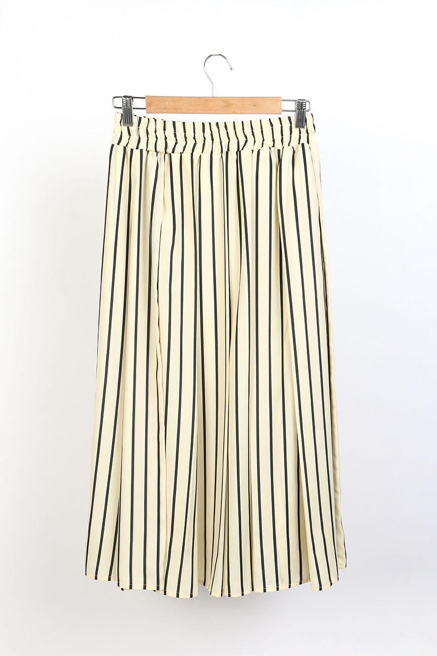 Retro Pulse Skirt