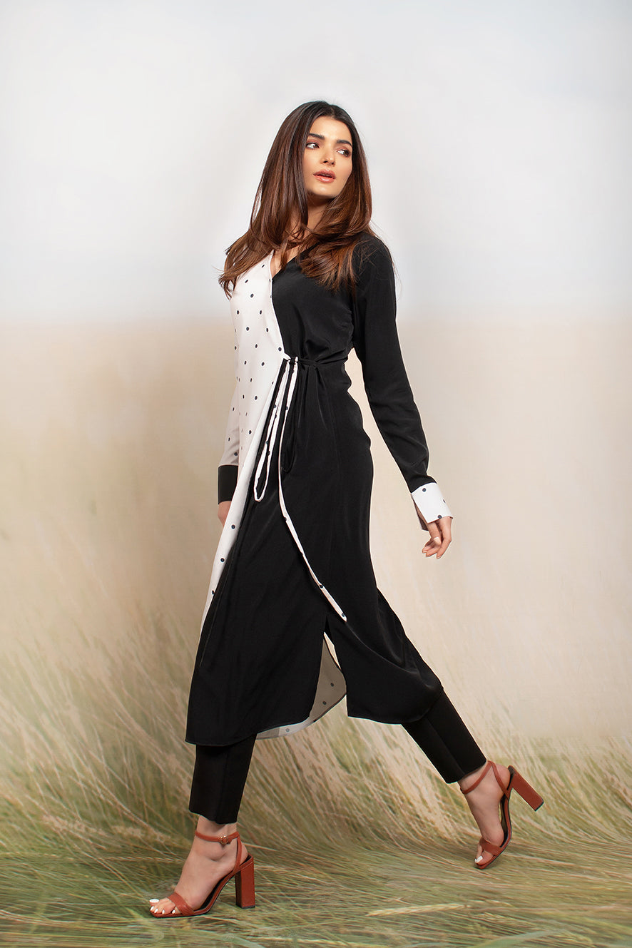 Black Tapered Knitted Pants