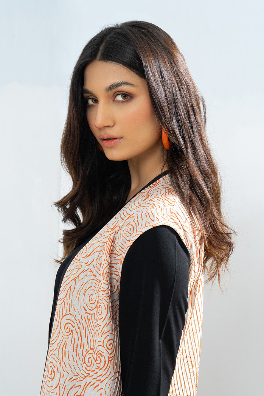 Banir Pleated Shrug