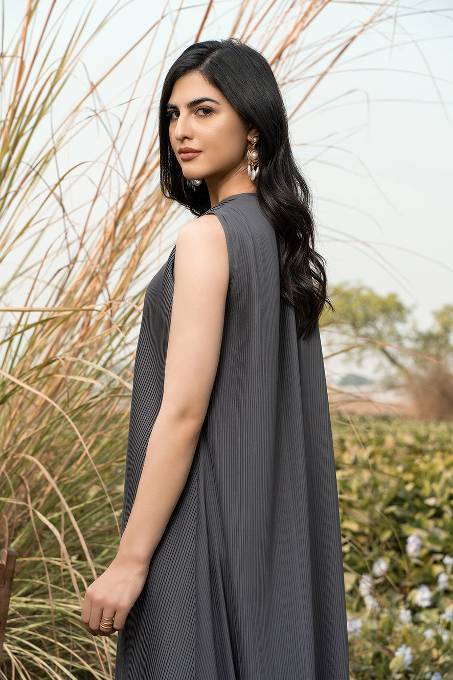 Unar Pleated Dress (Sleeveless)