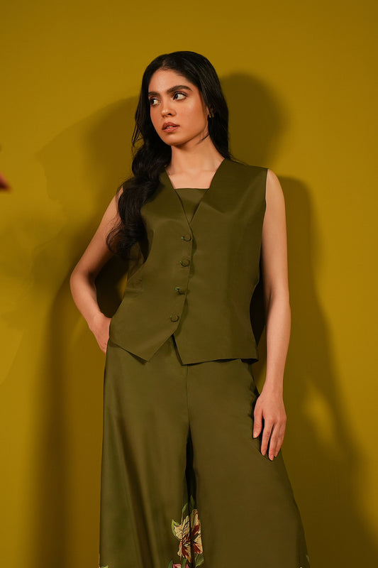 Maniar Vest