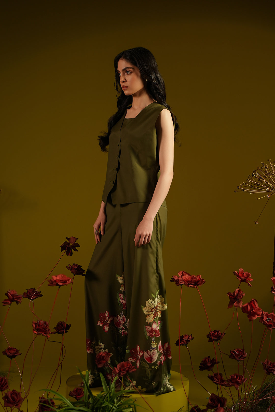 Maniar Vest