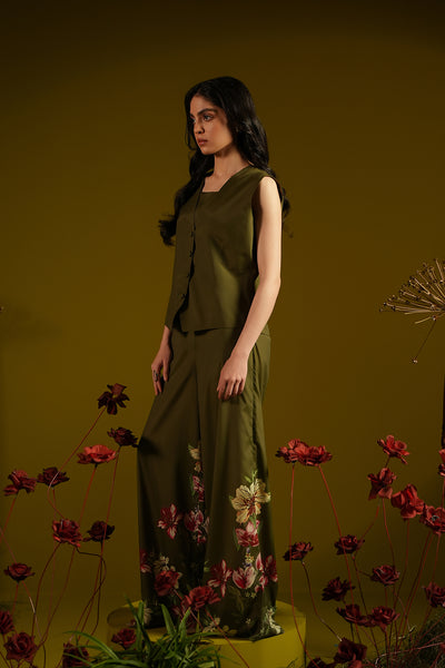 Maniar Vest