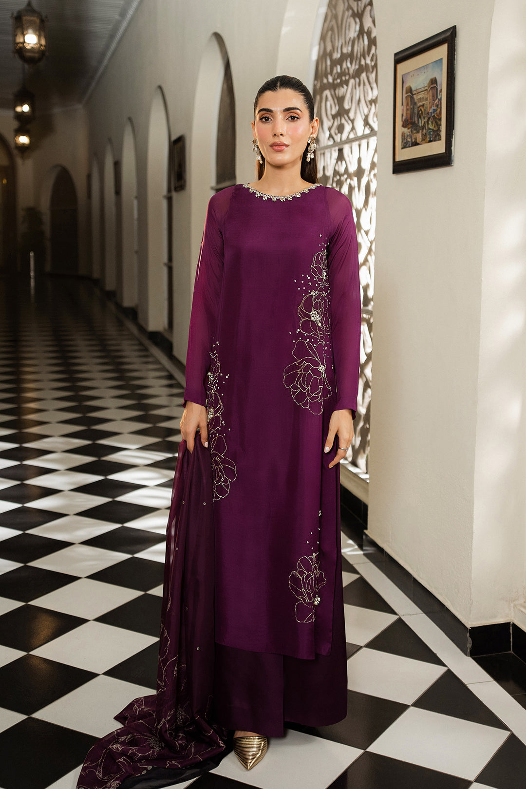 Long tops for women in Pakistan
