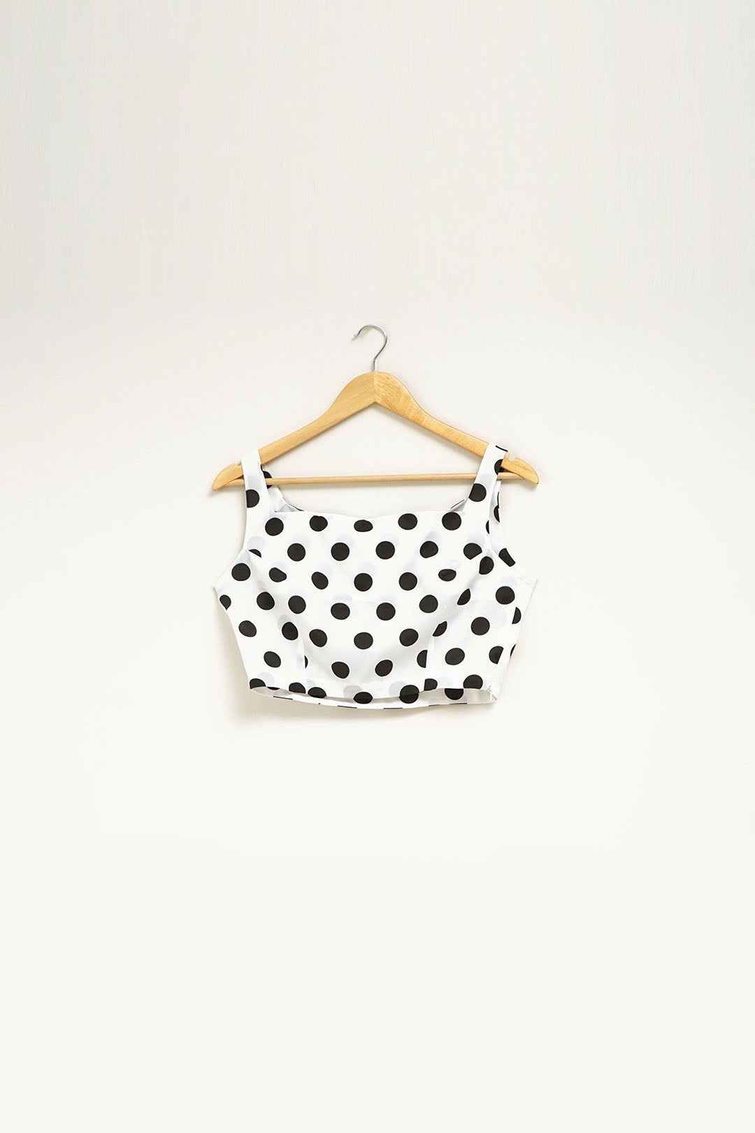 Naur Crop Top (Sleeveless)