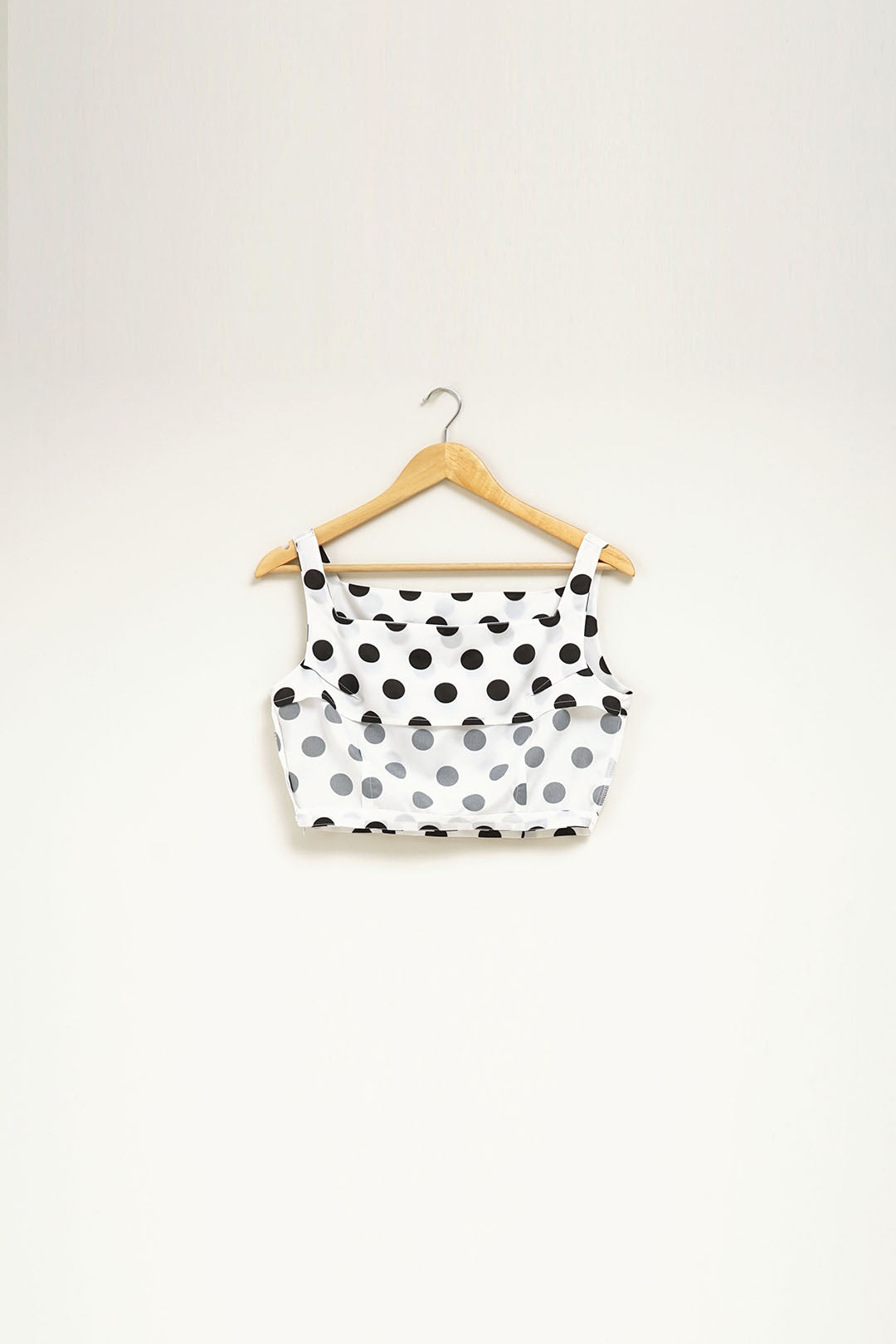 Naur Crop Top (Sleeveless)
