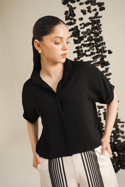 Black Boxy Crop-Top