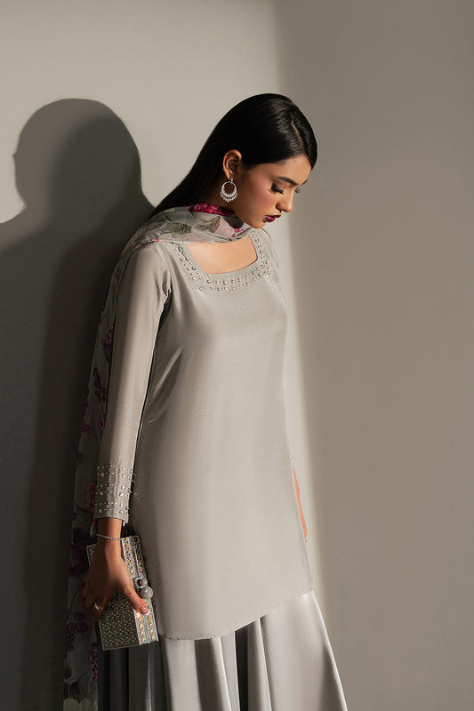 Qarin Top