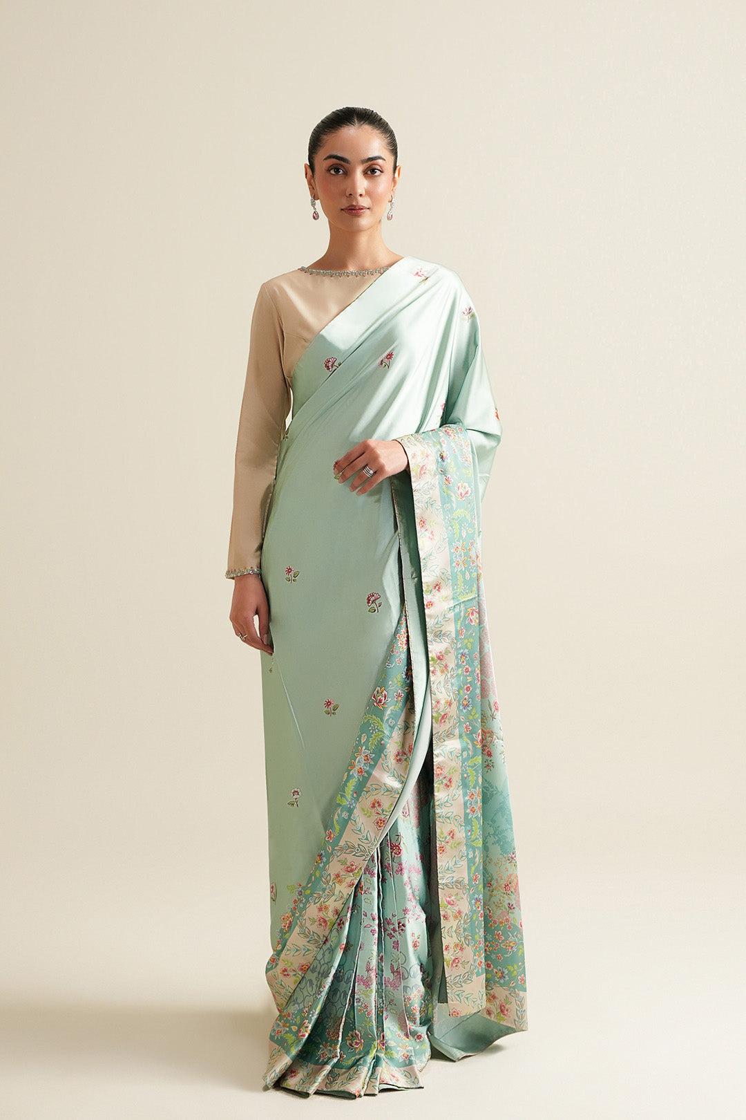 Gulban Crop Top & Saree (2Pc)