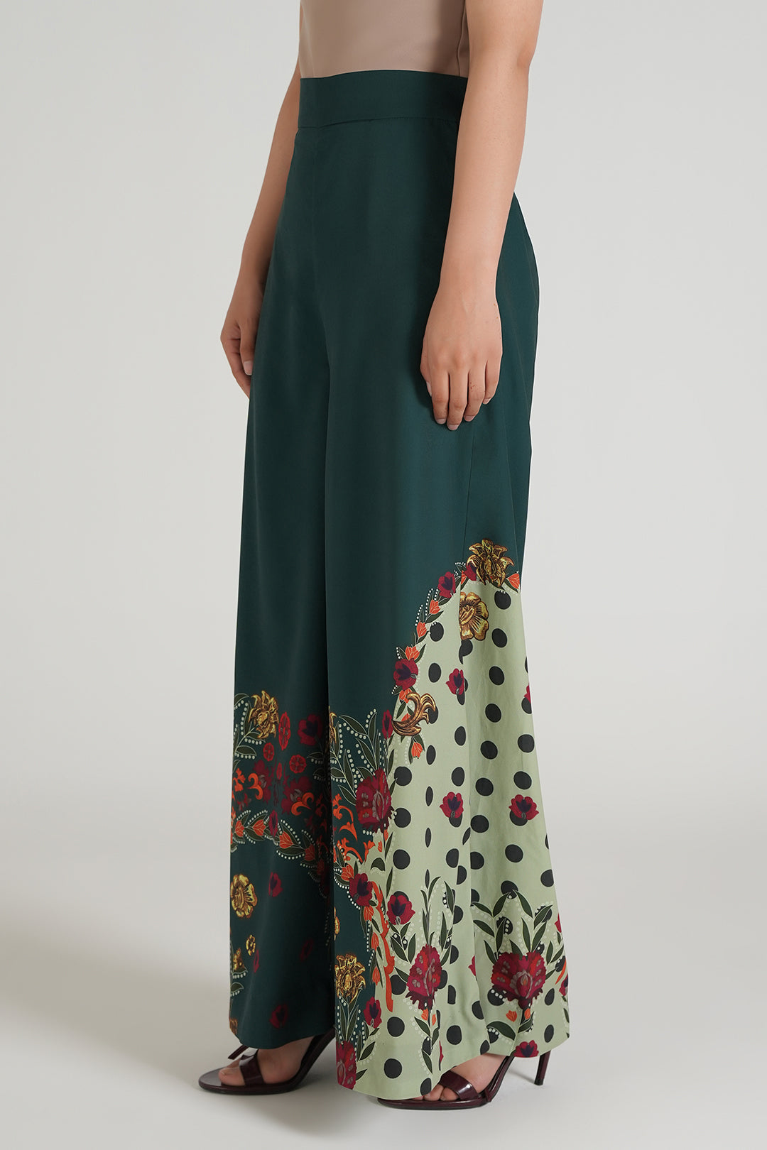 Ochaan Pants