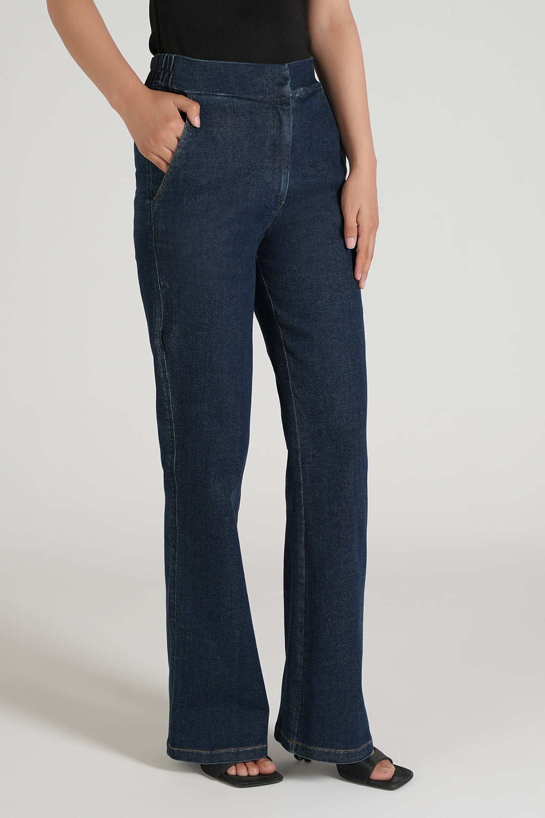 Zeril Slim Bootcut Pants
