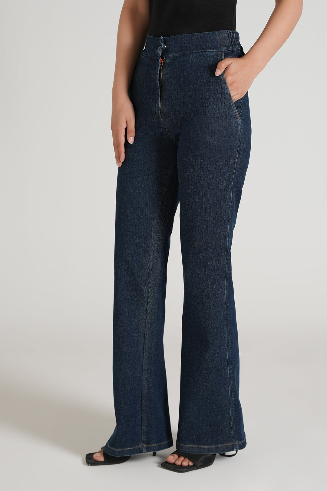 Zeril Slim Bootcut Pants