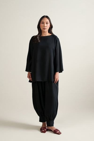 Black Essential Top
