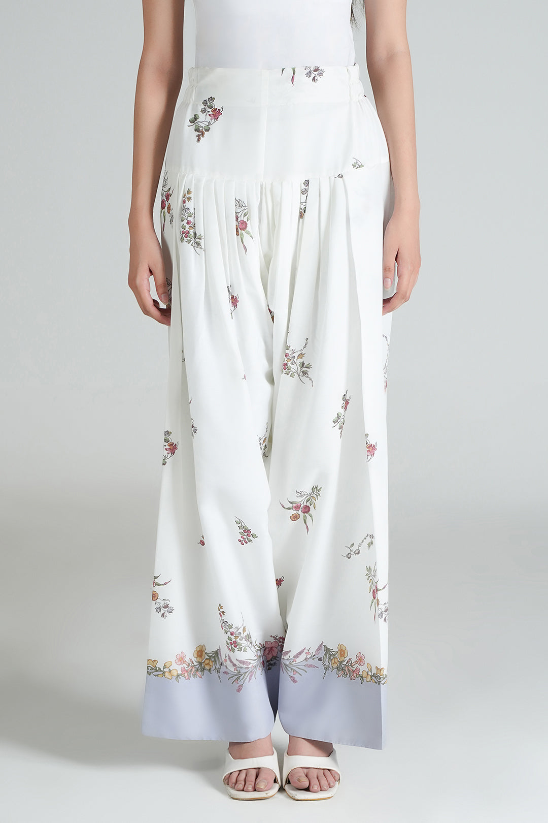 Kaviel Shalwar