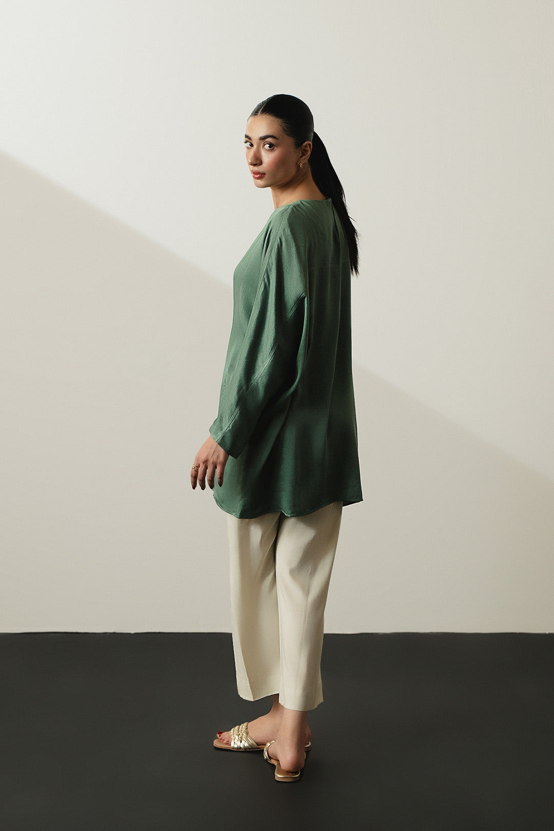 Sera Side Button Top