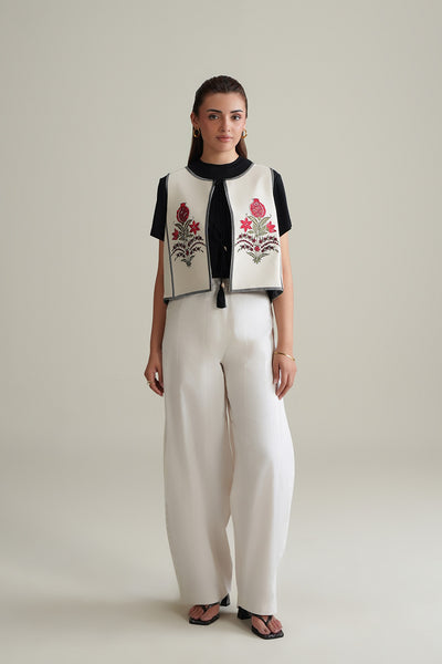 Veyra Vest