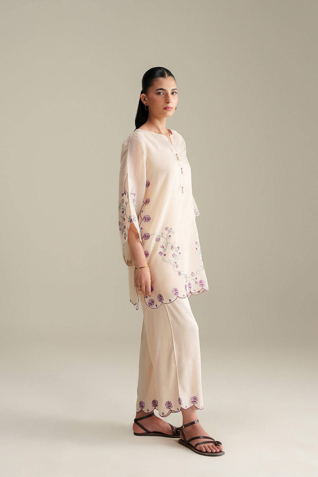 Liyana Top