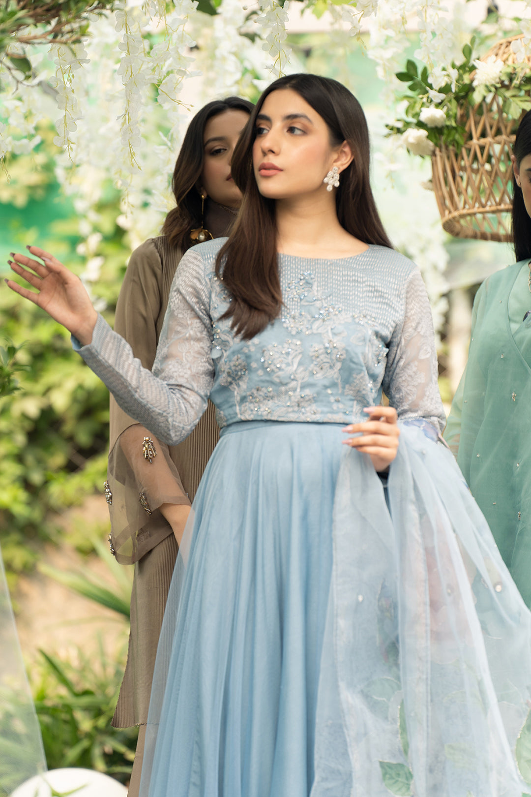 Arkan Crop Top & Skirt