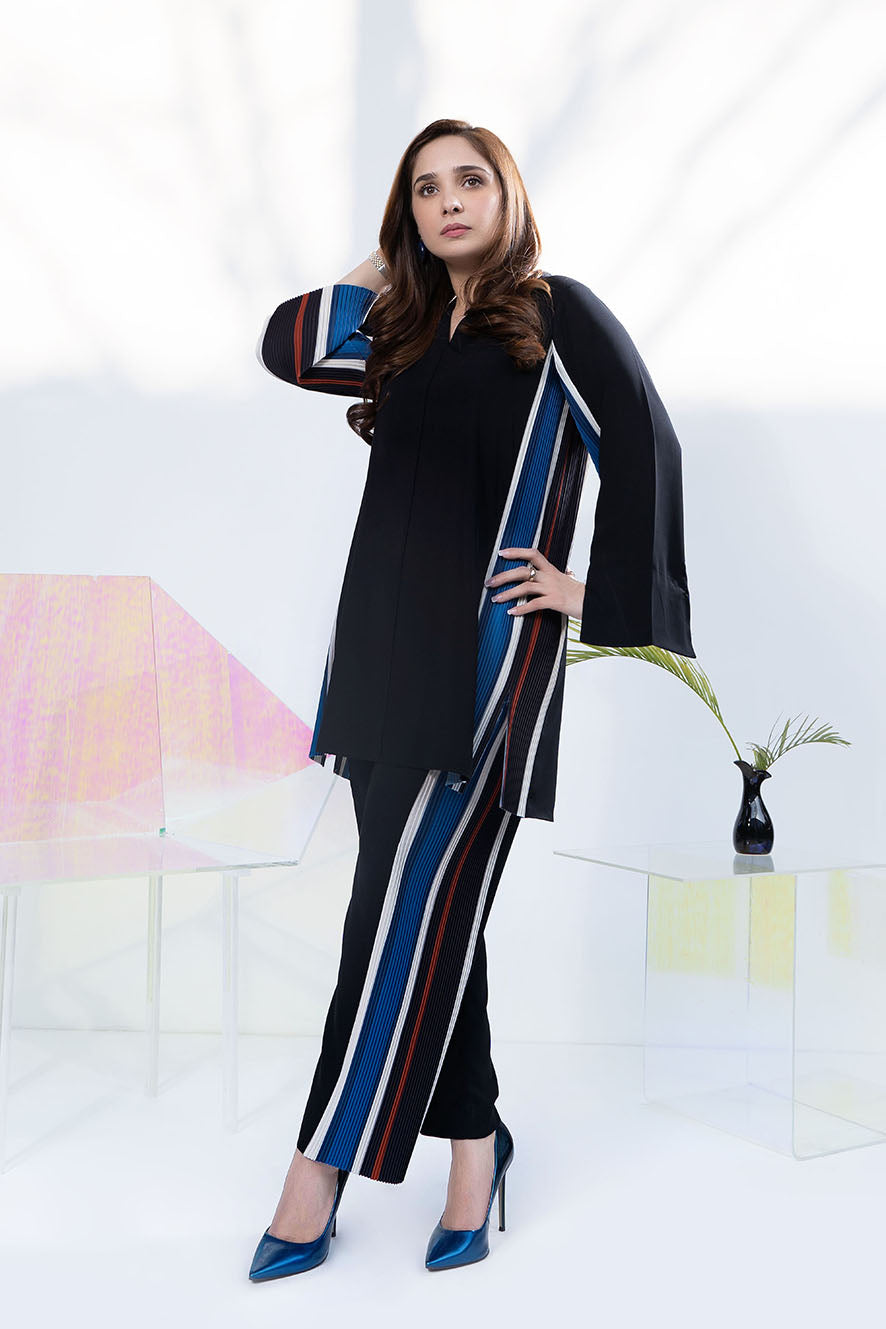 Raven Block Top