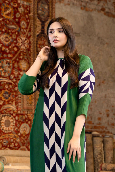 Upal Pleated Long
