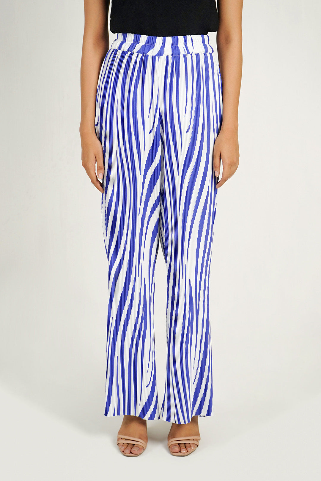 Qalar Pleated Pants